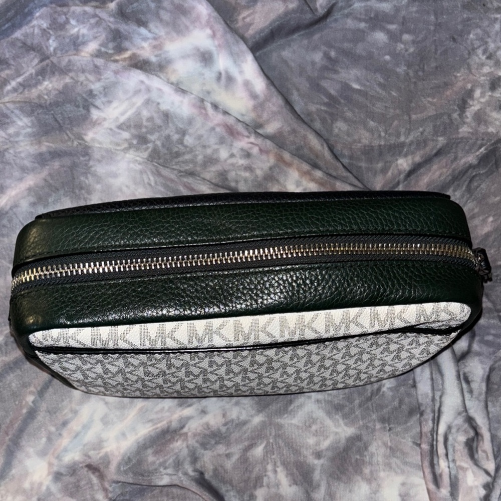 Michael Kors Black and White Men's Bag - Picture 3 of 6